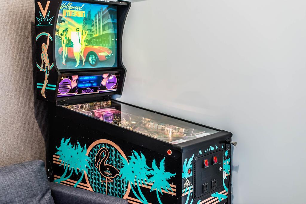 Happy Home Joy - Apartment With Free Pinball Machine Budapest Exteriör bild